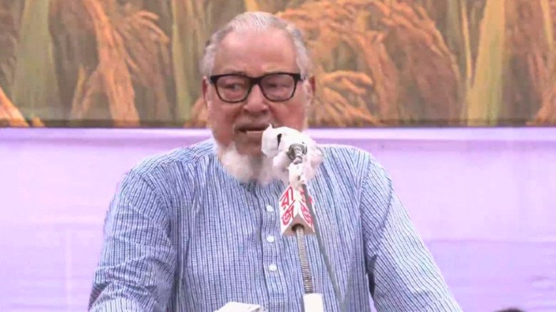 ভোটার স্থানান্তর নিয়ে ইসির তথ্য নিয়ে প্রশ্ন তুললেন নজরুল ইসলাম খান...