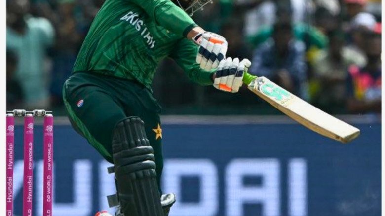 শেষ ওভারের রোমাঞ্চে নেদারল্যান্ডসকে হারিয়ে পাকিস্তানের বিশ্বকাপ শুরু...