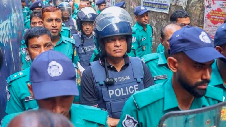 জিয়াউল আহসানের বিরুদ্ধে গুম-খুন মামলায় সাক্ষ্যগ্রহণ শুরু, ট্রাইব্যুনালে সাবেক সেনাপ্রধান...